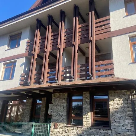 Cozy Mountain Near The Gondola Lift *