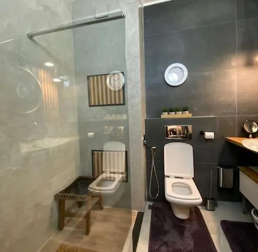 Апартамент Cozy Mountain Near The Gondola Lift