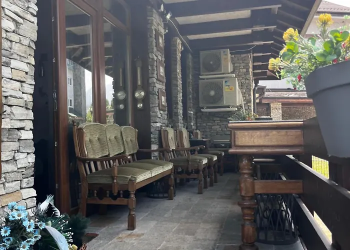 Cozy Mountain Near The Gondola Lift *